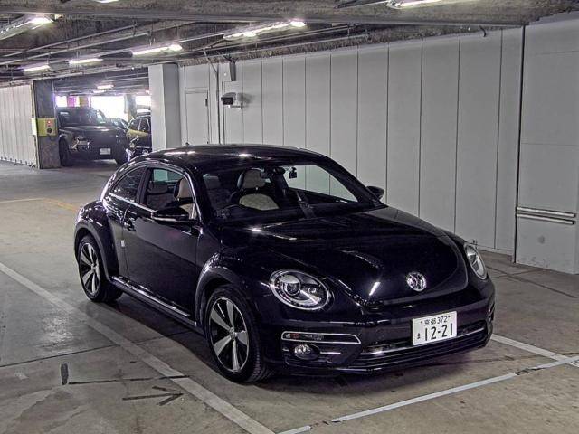 24 VOLKSWAGEN THE BEETLE 16CBZ 2018 г. (ZIP Osaka)